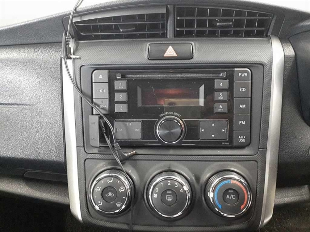 TOYOTA COROLLA FIELDER 2018