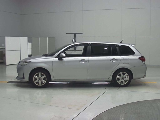 TOYOTA COROLLA FIELDER 2018