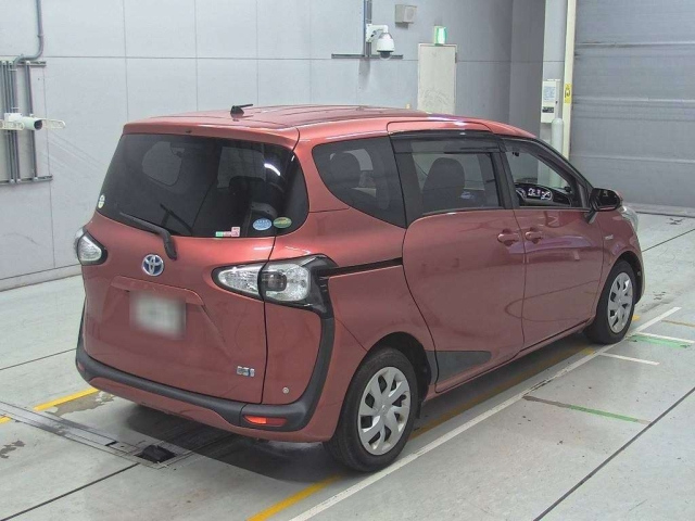 TOYOTA SIENTA 2016