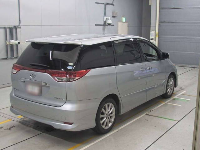 TOYOTA ESTIMA 2011
