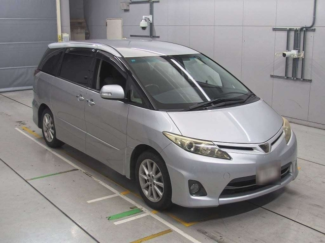 TOYOTA ESTIMA 2011