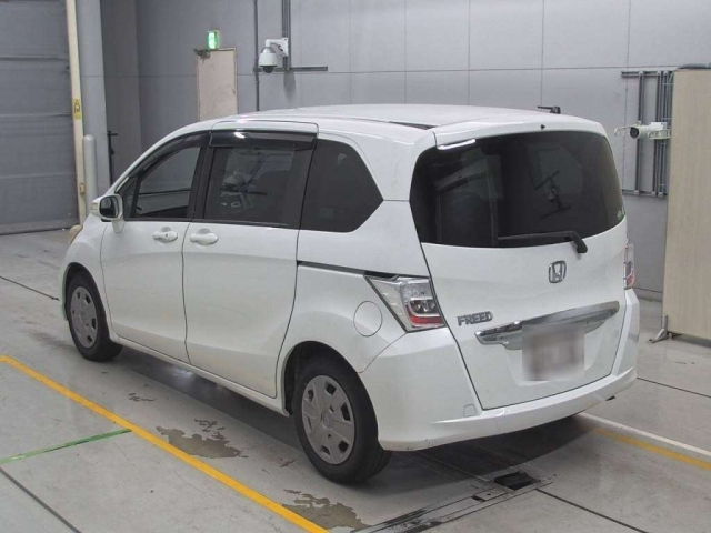 HONDA FREED 2013