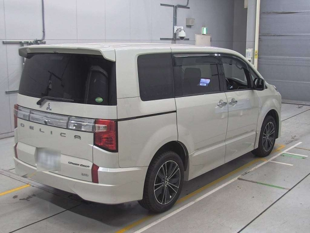 MITSUBISHI DELICA D5 2019