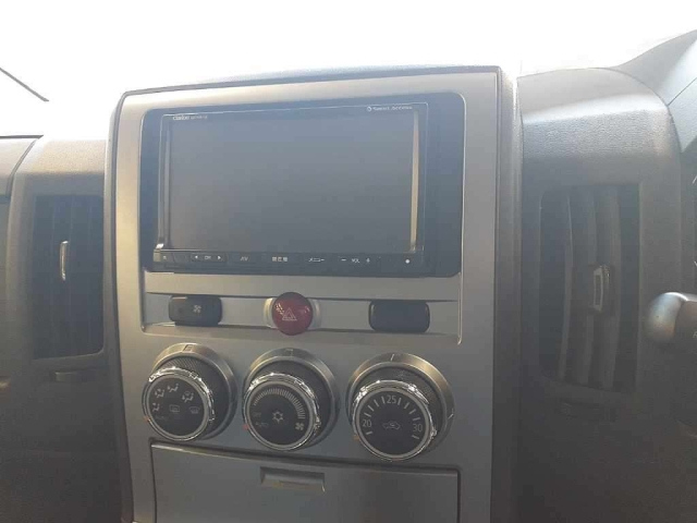 MITSUBISHI DELICA D5 2013