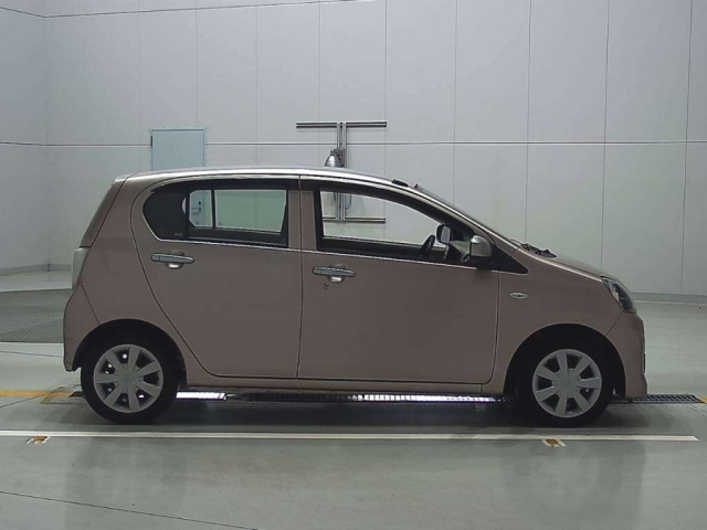 DAIHATSU MIRA E S 2014