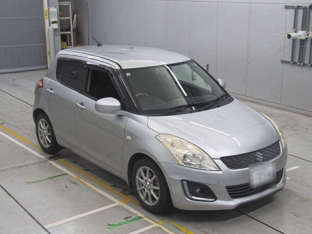 SUZUKI SWIFT 2015