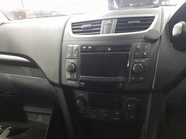 SUZUKI SWIFT 2015