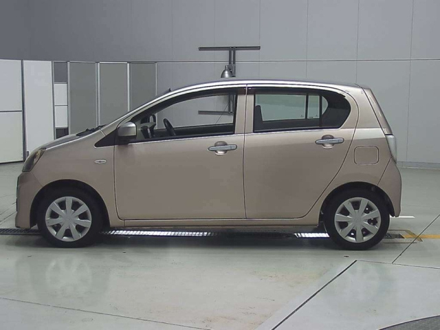 DAIHATSU MIRA E S 2014