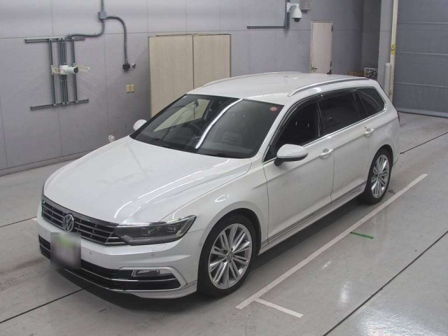 VOLKSWAGEN PASSAT VARIANT 2016