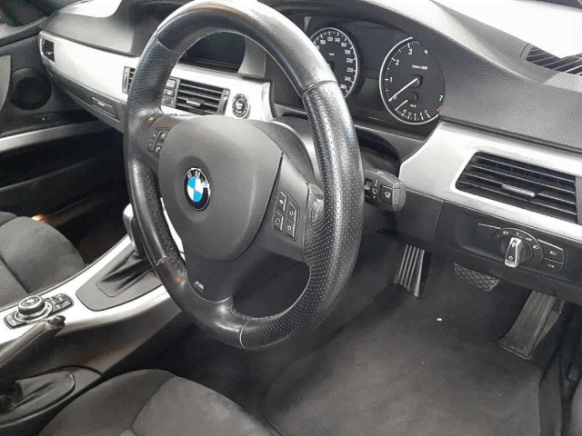 BMW 3 SERIES 2011