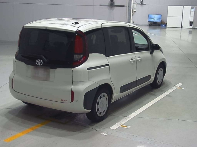 TOYOTA SIENTA 2023