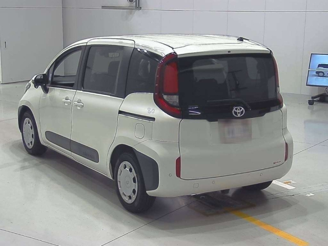 TOYOTA SIENTA 2023