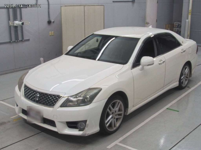 TOYOTA CROWN 2011