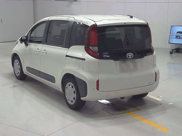 TOYOTA SIENTA 2023