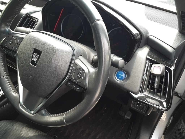 TOYOTA CROWN 2020