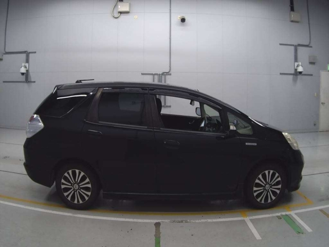 HONDA FIT SHUTTLE 2014
