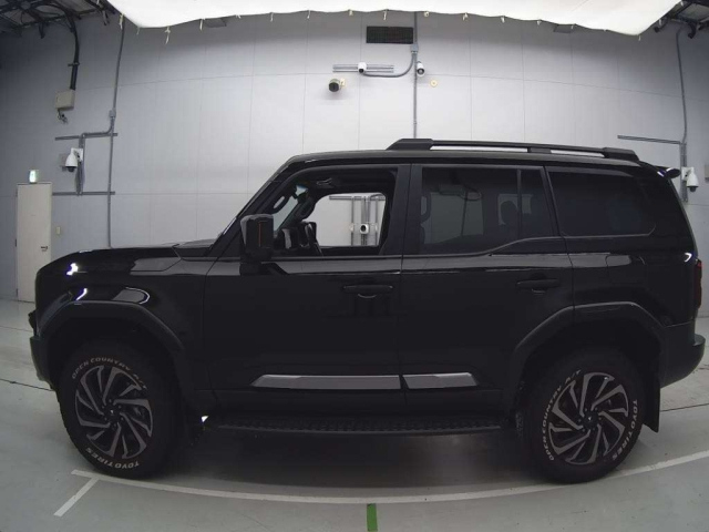 TOYOTA LAND CRUISER 2024