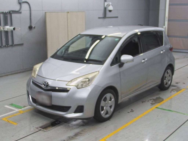 TOYOTA RACTIS 2011
