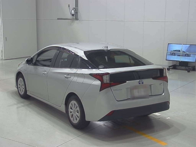 TOYOTA PRIUS 2019