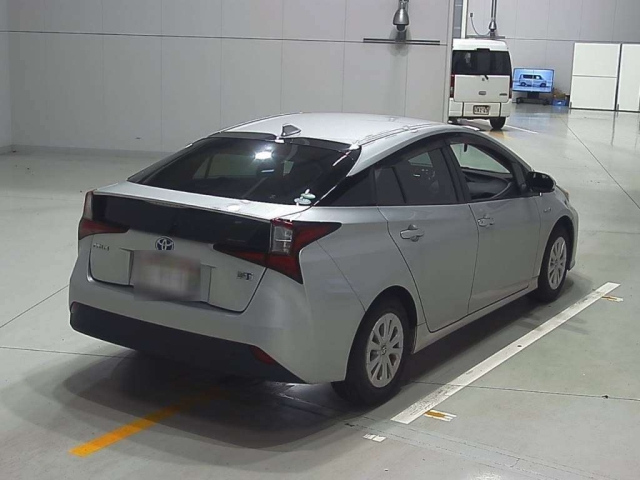 TOYOTA PRIUS 2019