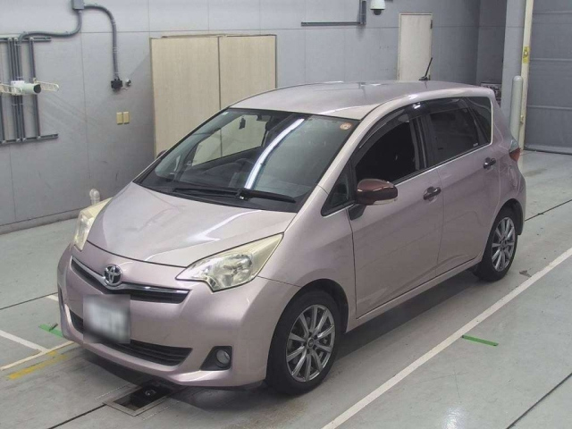 TOYOTA RACTIS 2012