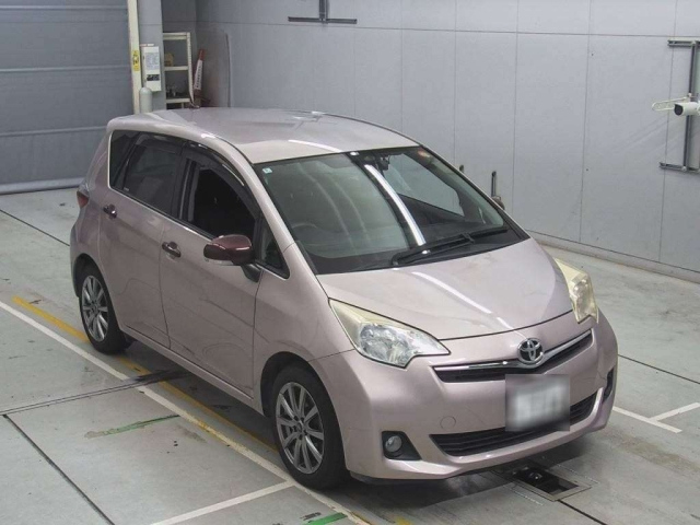 TOYOTA RACTIS 2012