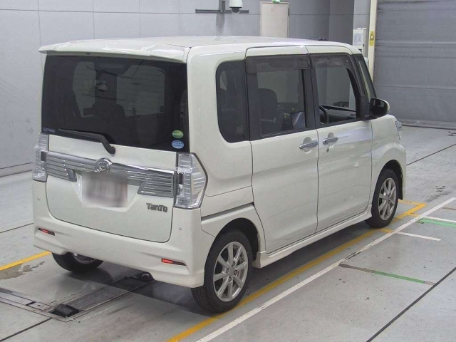 DAIHATSU TANTO 2018