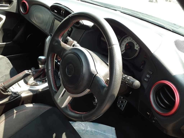 TOYOTA 86 2015
