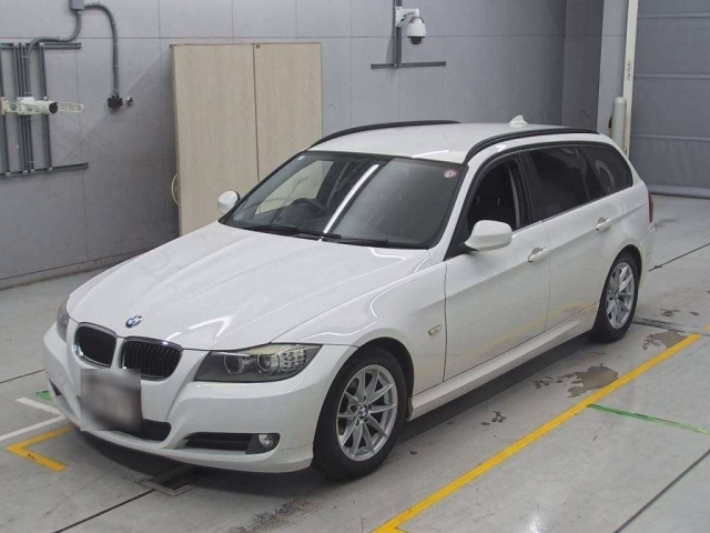 BMW 3 SERIES 2010