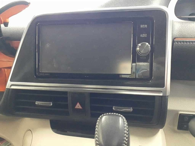 TOYOTA SIENTA 2016