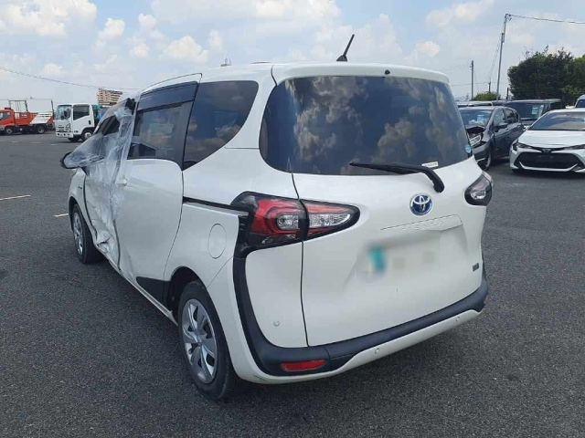 TOYOTA SIENTA 2018