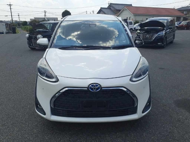 TOYOTA SIENTA 2018