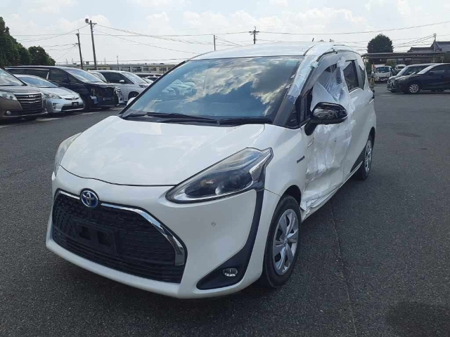 TOYOTA SIENTA 2018