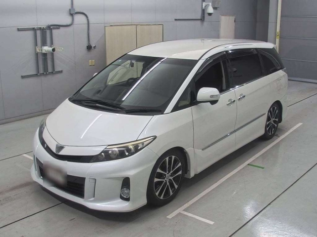 TOYOTA ESTIMA 2015