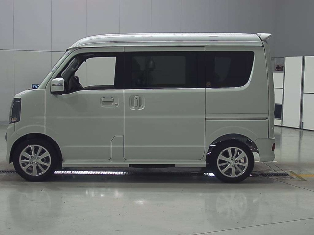 SUZUKI EVERY WAGON 2025