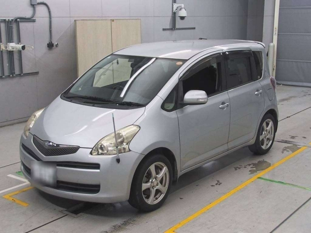 TOYOTA RACTIS 2010