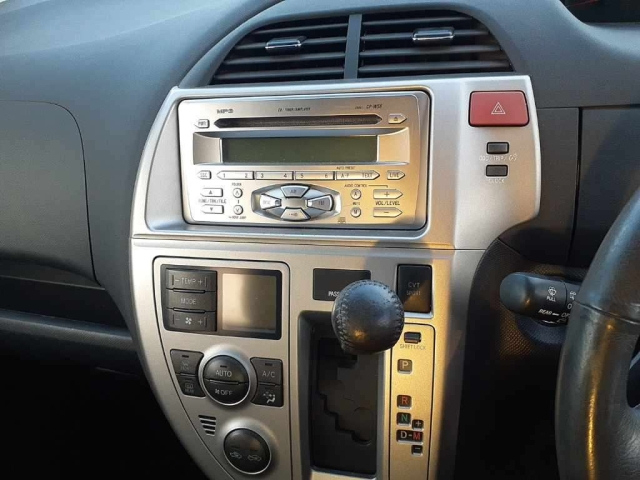 TOYOTA RACTIS 2010