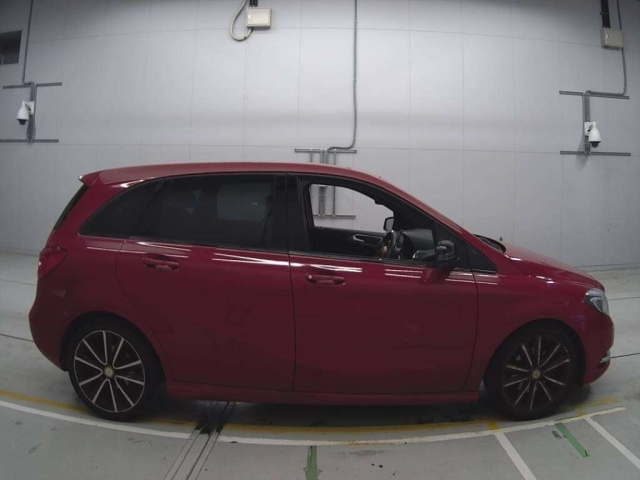 MERCEDES BENZ B CLASS 2012