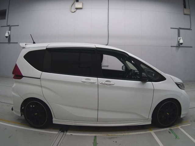 HONDA FREED 2018