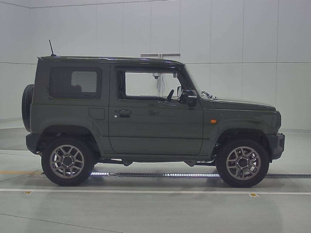 SUZUKI JIMNY 2023