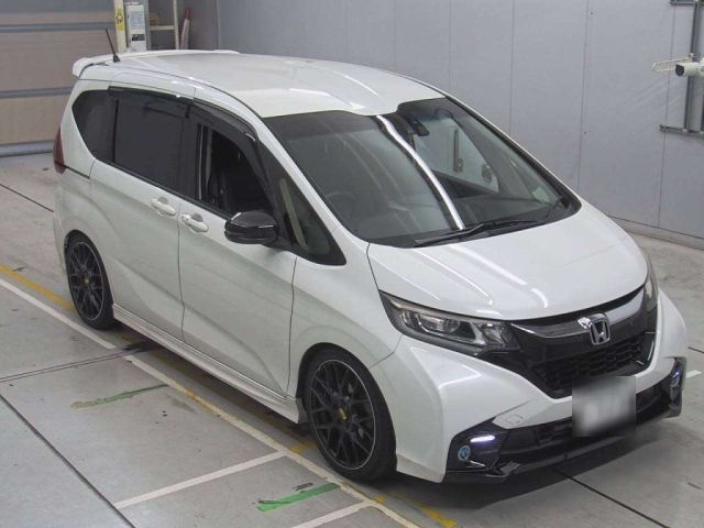 HONDA FREED 2018