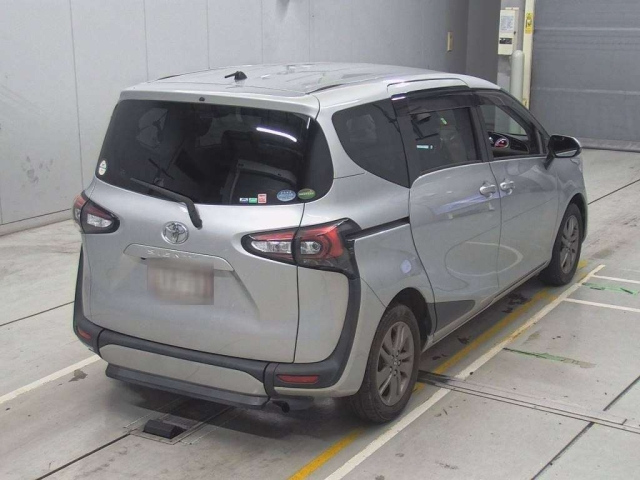 TOYOTA SIENTA 2018