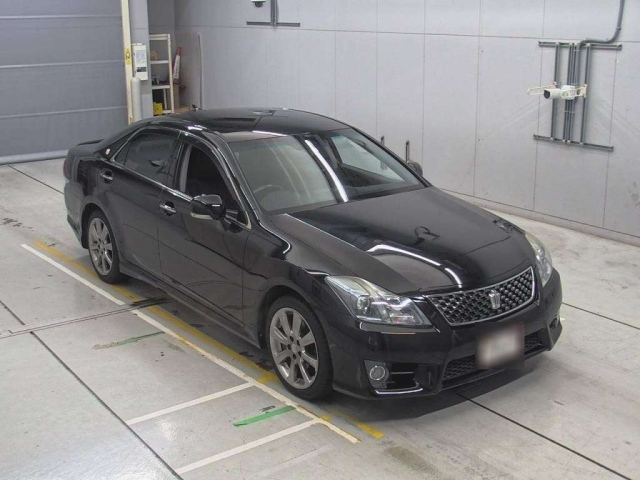 TOYOTA CROWN 2012