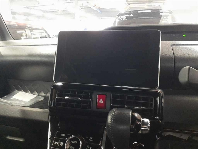 DAIHATSU TANTO 2021