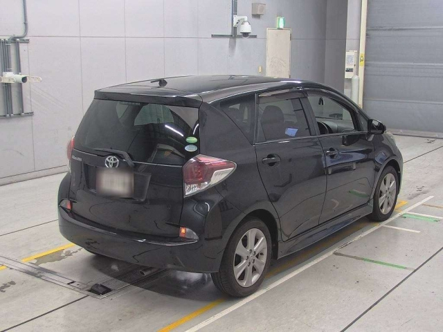 TOYOTA RACTIS 2014