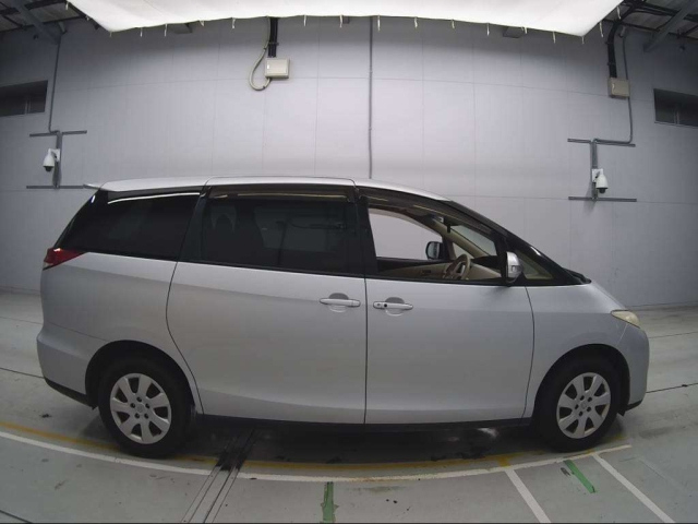 TOYOTA ESTIMA 2013