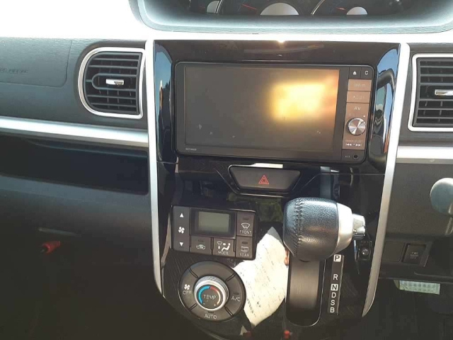 DAIHATSU TANTO 2016