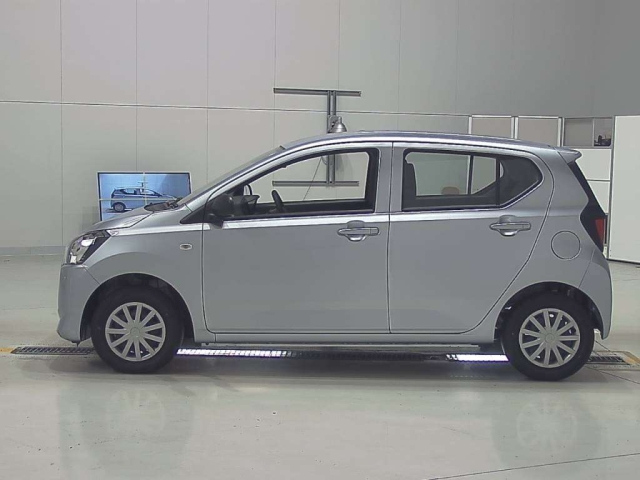 DAIHATSU MIRA E S 2024