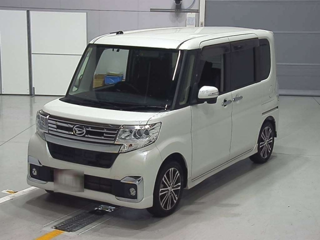 DAIHATSU TANTO 2016