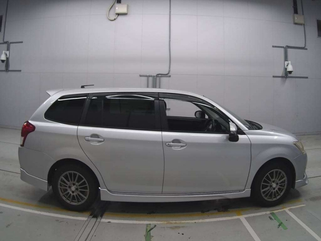 TOYOTA COROLLA FIELDER 2012